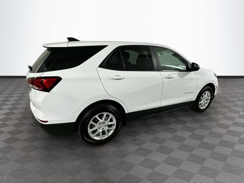 Used 2022 Chevrolet Equinox LS w/ LS Convenience Package AWD/4WD image 8