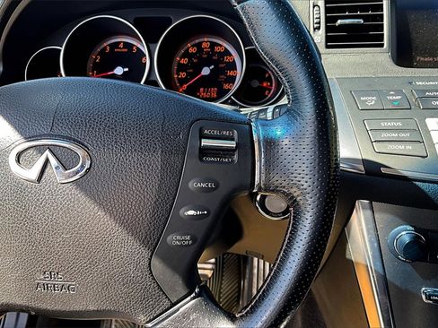 Used 2007 INFINITI M45 Sport w/ Technology Pkg image 17