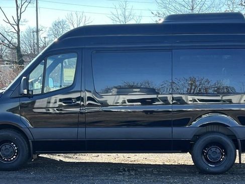 New 2025 Mercedes-Benz Sprinter 2500 image 8
