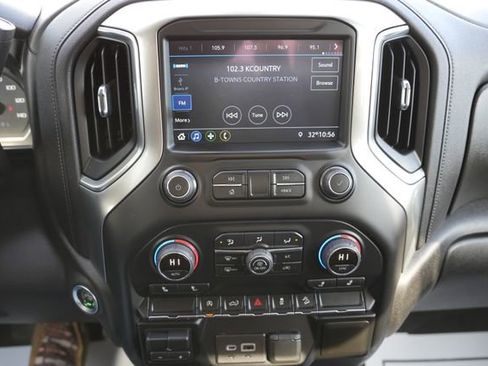 Used 2021 Chevrolet Silverado 1500 LT w/ Z71 Off-Road Package image 24