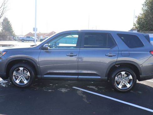 Certified 2025 Honda Pilot EX-L image 2