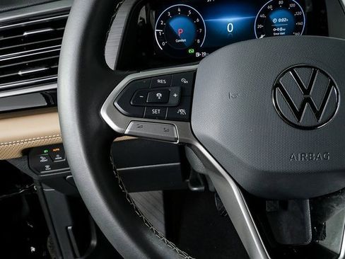 Certified 2024 Volkswagen Atlas Cross Sport SE image 13