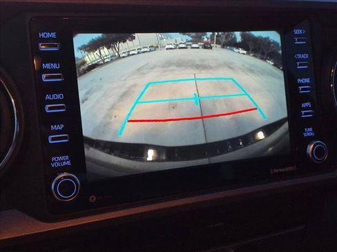 Used 2020 Toyota Tacoma TRD Sport RWD image 13