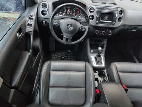 Used 2016 Volkswagen Tiguan S image 28