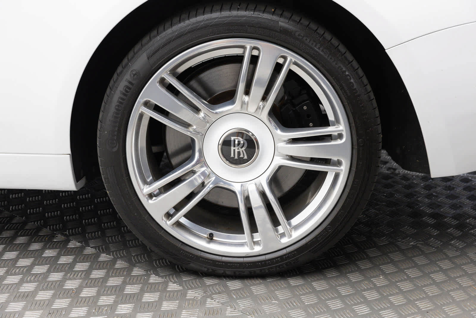 Certified 2018 Rolls-Royce Wraith RWD image 42
