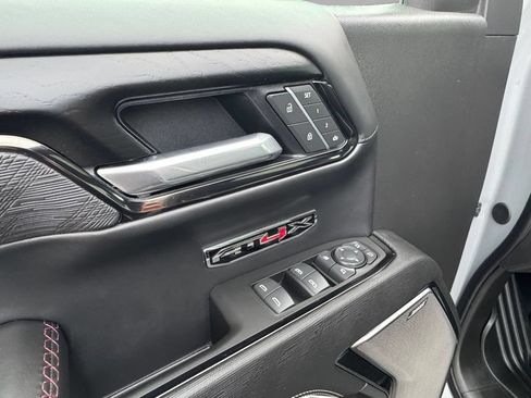 Used 2025 GMC Sierra 1500 AT4X AWD/4WD image 19