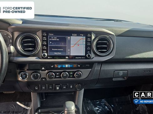Used 2021 Toyota Tacoma TRD Off-Road w/ TRD Premium Off Road Package AWD/4WD image 10
