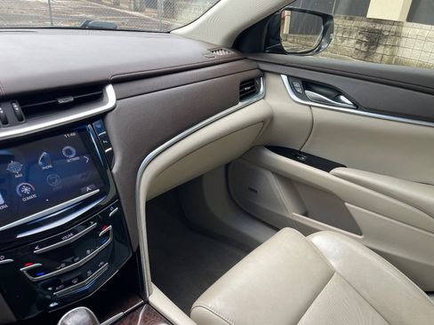 Used 2013 Cadillac XTS FWD image 45