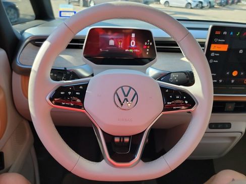 Used 2025 Volkswagen ID. Buzz 1st Edition AWD/4WD image 16