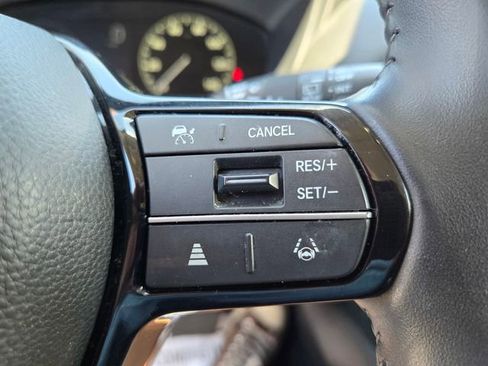Used 2024 Honda HR-V EX-L image 17