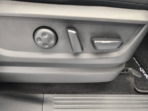 New 2025 INFINITI QX80 Luxe image 8