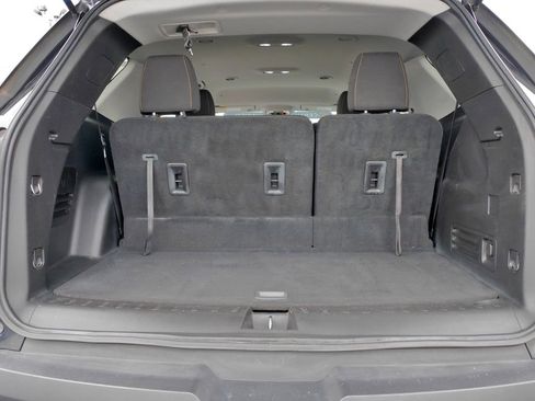 Used 2020 Chevrolet Traverse LS image 16