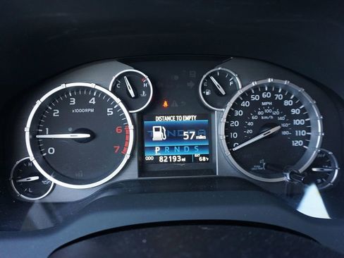 Used 2017 Toyota Tundra Limited w/ Limited Premium Package image 6