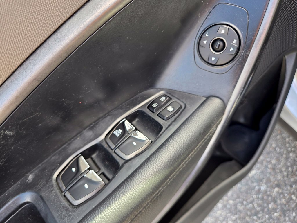 Used 2018 Hyundai Santa Fe Sport FWD image 21