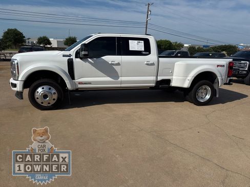 Used 2025 Ford F450 Platinum w/ FX4 Off-Road Package AWD/4WD image 4