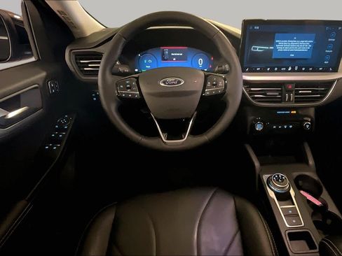 Used 2025 Ford Escape SE w/ PHEV Premium Package FWD image 5