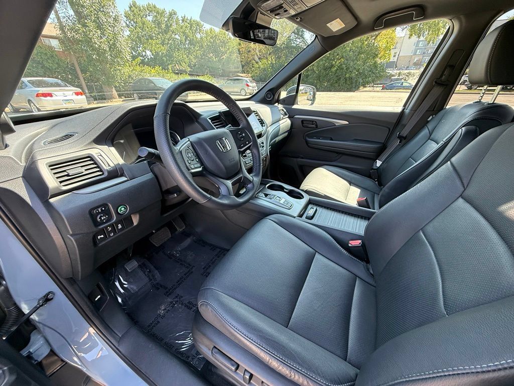 Used 2023 Honda Passport EX-L image 10