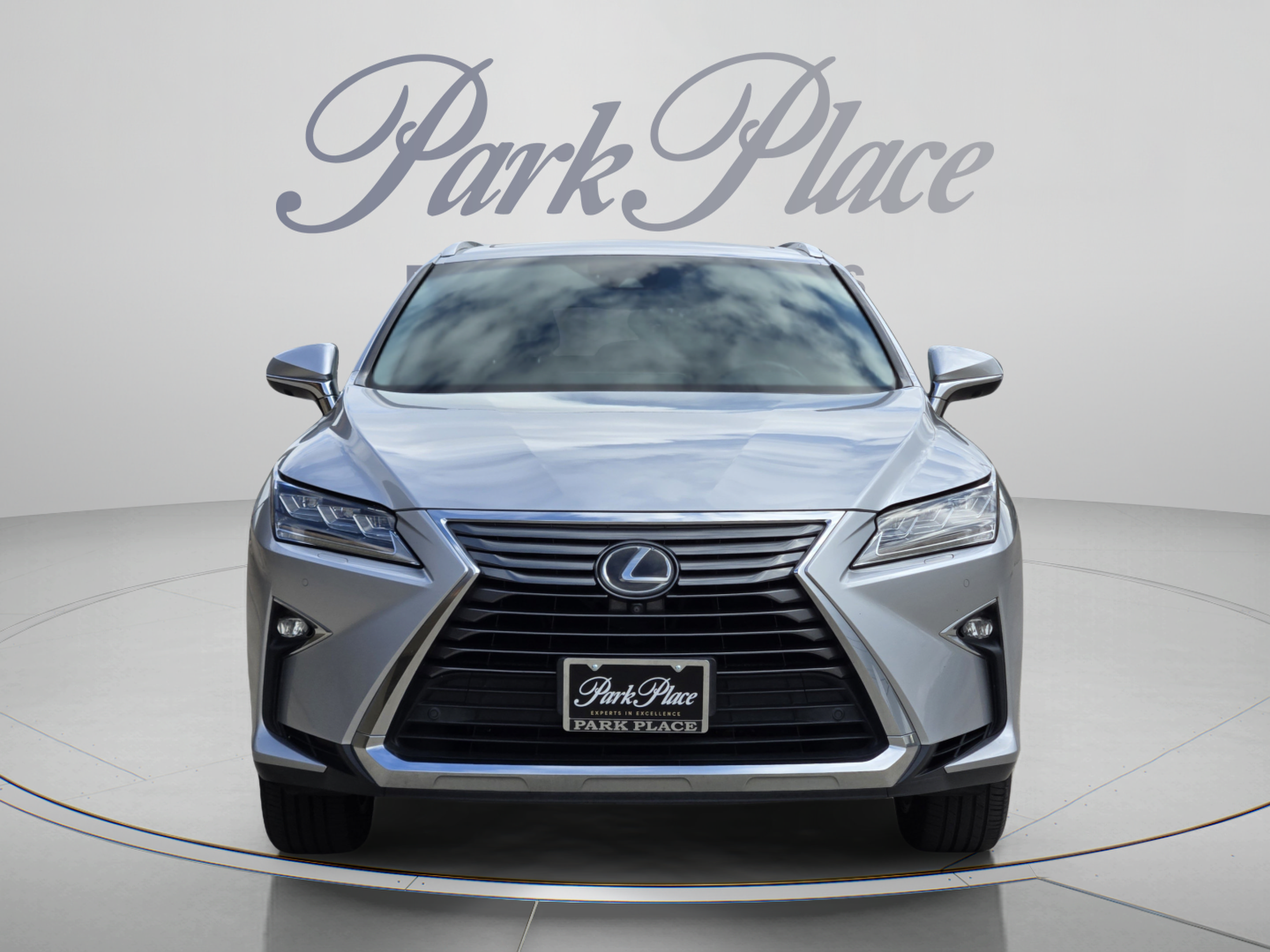 Used 2018 Lexus RX 350L Luxury w/ Accessory Package FWD image 9