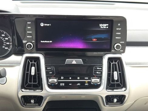 Used 2022 Kia Sorento SX image 3