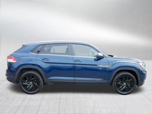 Certified 2023 Volkswagen Atlas Cross Sport SE w/ Panoramic Sunroof Package AWD/4WD image 8