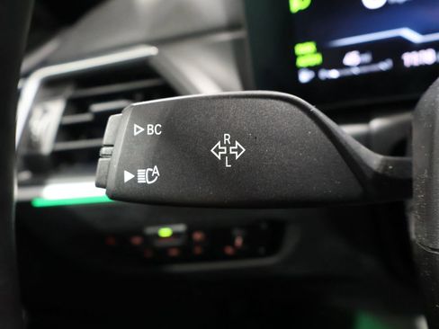 Used 2024 BMW 430i xDrive Coupe w/ M Sport Package image 33