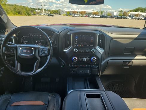 Used 2019 GMC Sierra 1500 AT4 w/ AT4 Premium Package AWD/4WD image 18