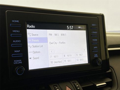 Used 2019 Toyota RAV4 XLE Premium image 21