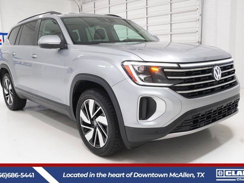 Used 2024 Volkswagen Atlas SE FWD image 3