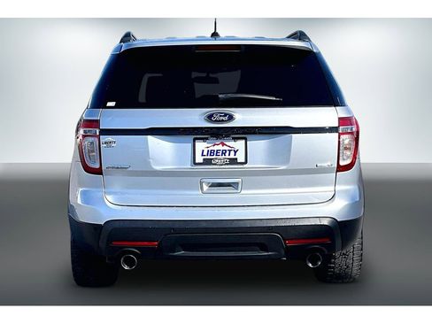 Used 2014 Ford Explorer Sport w/ Equipment Group 401A image 5