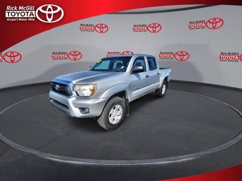 Used 2013 Toyota Tacoma 4x4 Double Cab w/ TRD Off-Road Pkg image 4