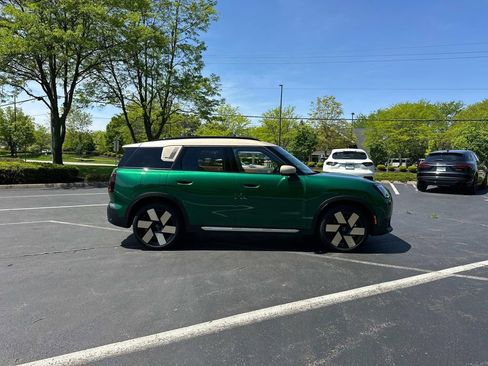 New 2025 MINI Cooper Countryman S w/ Comfort Package Max image 8