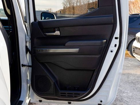 Used 2024 Toyota Tacoma TRD Sport image 15