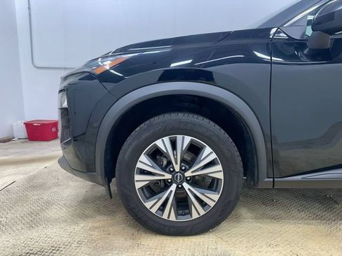 Used 2023 Nissan Rogue SV FWD image 19