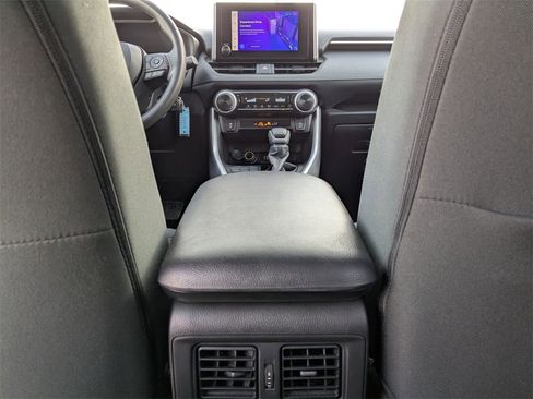 Used 2025 Toyota RAV4 LE image 29