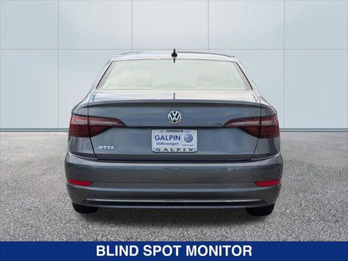Used 2021 Volkswagen Jetta SEL image 4