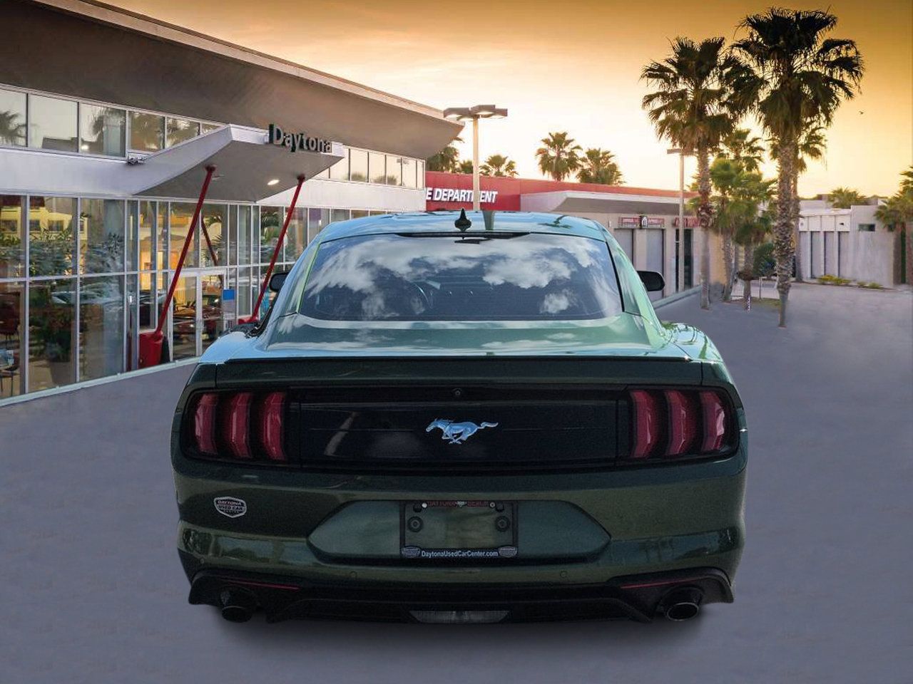 Used 2022 Ford Mustang Premium w/ Security Package RWD image 4