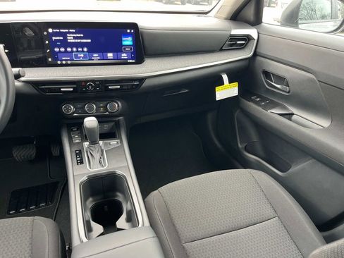 New 2026 Nissan Kicks S image 16