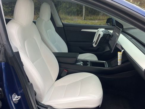 Used 2022 Tesla Model 3 Standard Range image 18