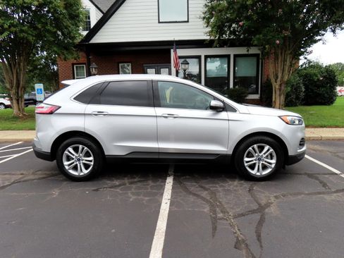 Used 2019 Ford Edge SEL image 9