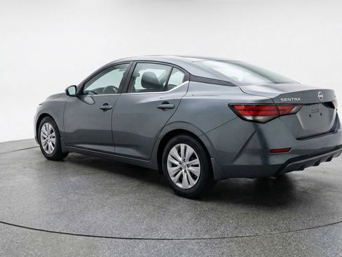 Used 2025 Nissan Sentra S image 6