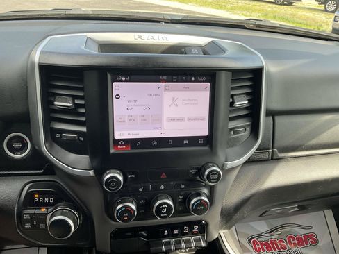 Used 2022 RAM 1500 Big Horn AWD/4WD image 16