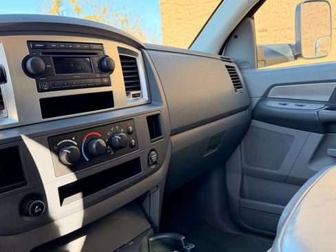 Used 2007 Dodge Ram 3500 Truck SLT image 19