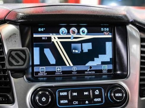 Used 2015 Chevrolet Suburban LT image 18