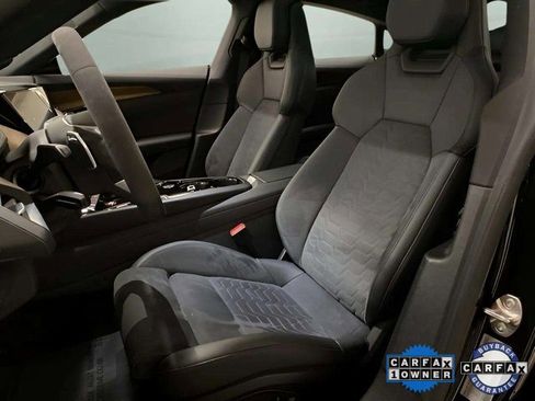 Used 2023 Audi e-tron GT Premium Plus image 65