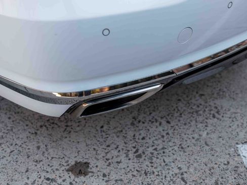 Used 2017 Genesis G90 5.0 Ultimate image 25