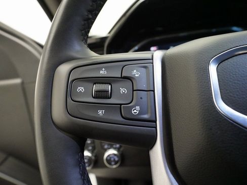 Used 2024 GMC Sierra 1500 Elevation image 17