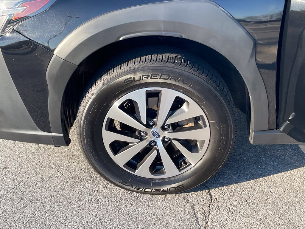 Used 2023 Subaru Outback Premium AWD/4WD image 32