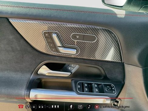 Used 2022 Mercedes-Benz GLB 250 image 10