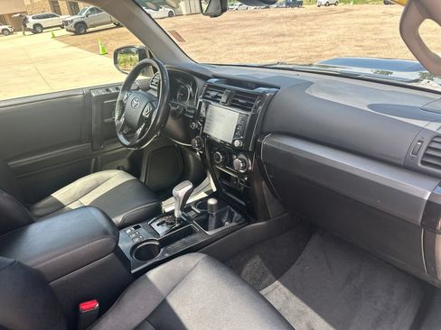 Used 2023 Toyota 4Runner TRD Off-Road Premium w/ Moonroof Package AWD/4WD image 32