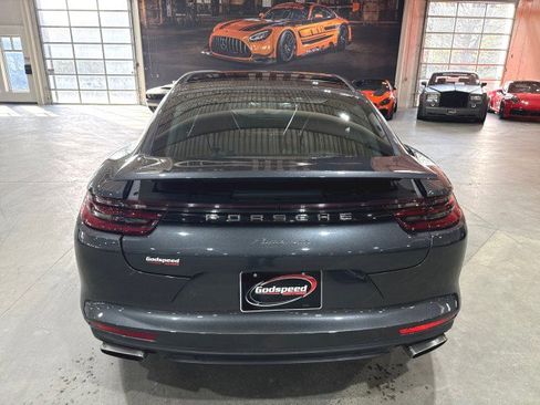 Used 2017 Porsche Panamera image 6